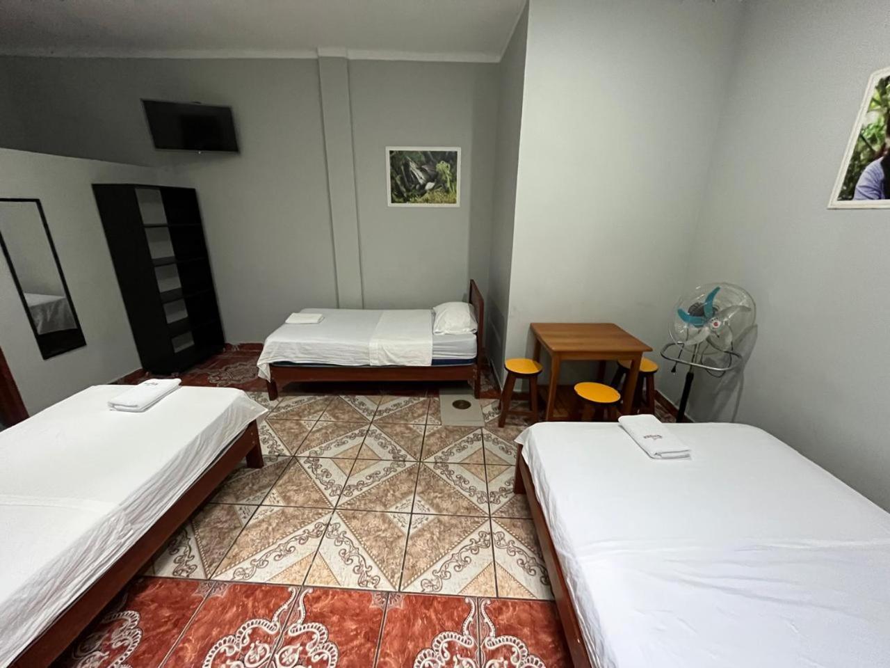Tengana Hospedaje Y Tours ตาราโปโต ภายนอก รูปภาพ